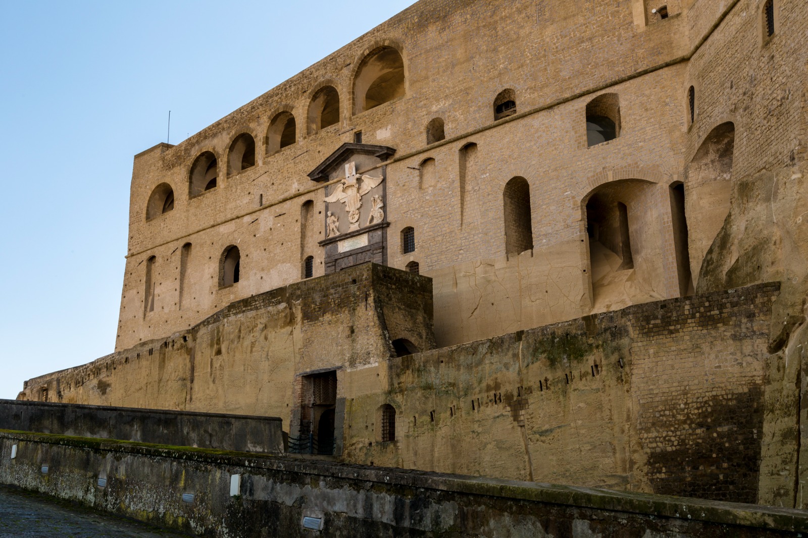 Castel Sant’Elmo, veduta dell’esterno Courtesy Direzione regionale Musei Campania. Foto Luciano Basagni